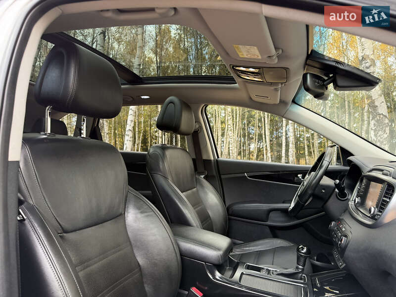 Позашляховик / Кросовер Kia Sorento 2016 в Стрию