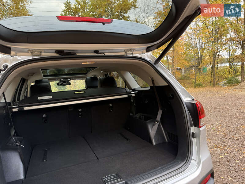 Позашляховик / Кросовер Kia Sorento 2016 в Стрию