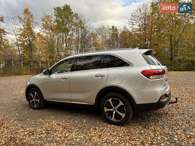 Позашляховик / Кросовер Kia Sorento 2016 в Стрию