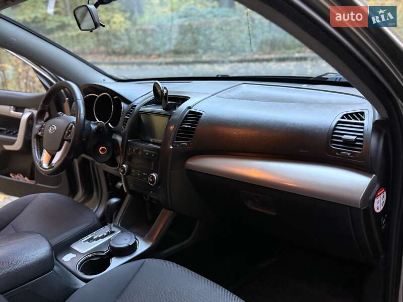 Позашляховик / Кросовер Kia Sorento 2011 в Львові фото 83 Позашляховик / Кросовер Kia Sorento 2011 в Львові