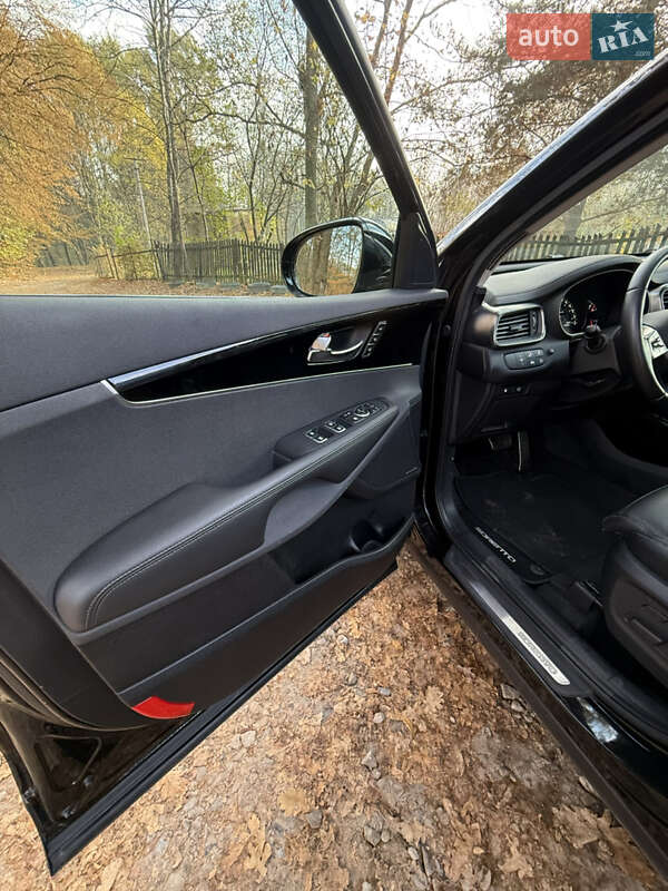 Позашляховик / Кросовер Kia Sorento 2019 в Івано-Франківську фото 18 Позашляховик / Кросовер Kia Sorento 2019 в Івано-Франківську