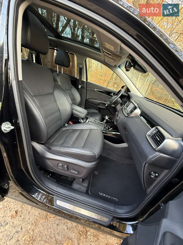 Позашляховик / Кросовер Kia Sorento 2019 в Івано-Франківську фото 33 Позашляховик / Кросовер Kia Sorento 2019 в Івано-Франківську
