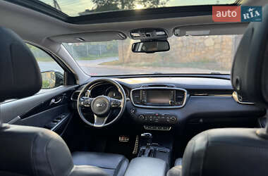 Позашляховик / Кросовер Kia Sorento 2015 в  фото 44 Позашляховик / Кросовер Kia Sorento 2015 в