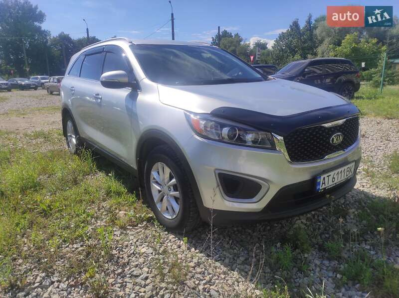Внедорожник / Кроссовер Kia Sorento 2016 в Ивано-Франковске