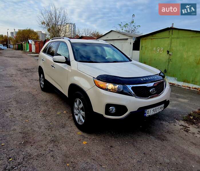 Внедорожник / Кроссовер Kia Sorento 2011 в 