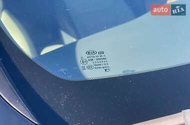 Позашляховик / Кросовер Kia Sorento 2015 в  фото 16 Позашляховик / Кросовер Kia Sorento 2015 в
