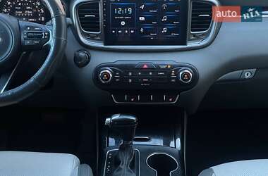 Позашляховик / Кросовер Kia Sorento 2015 в  фото 35 Позашляховик / Кросовер Kia Sorento 2015 в