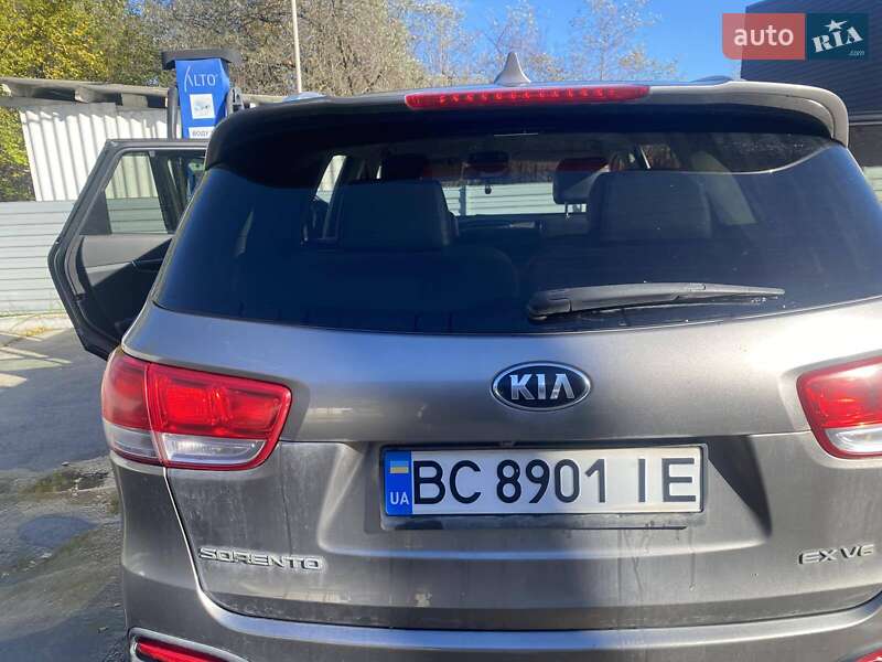 Позашляховик / Кросовер Kia Sorento 2017 в Бориславі