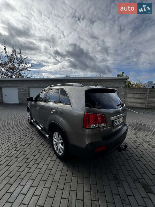 Внедорожник / Кроссовер Kia Sorento 2009 в Ровно