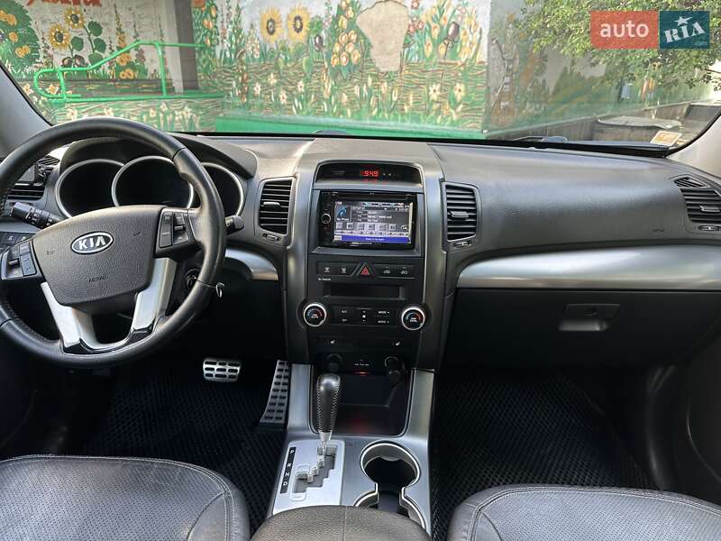 Внедорожник / Кроссовер Kia Sorento 2010 в Татарове фото 32 Внедорожник / Кроссовер Kia Sorento 2010 в Татарове