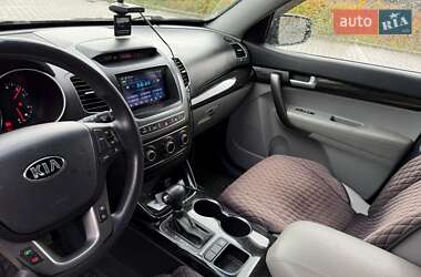Внедорожник / Кроссовер Kia Sorento 2014 в Киеве