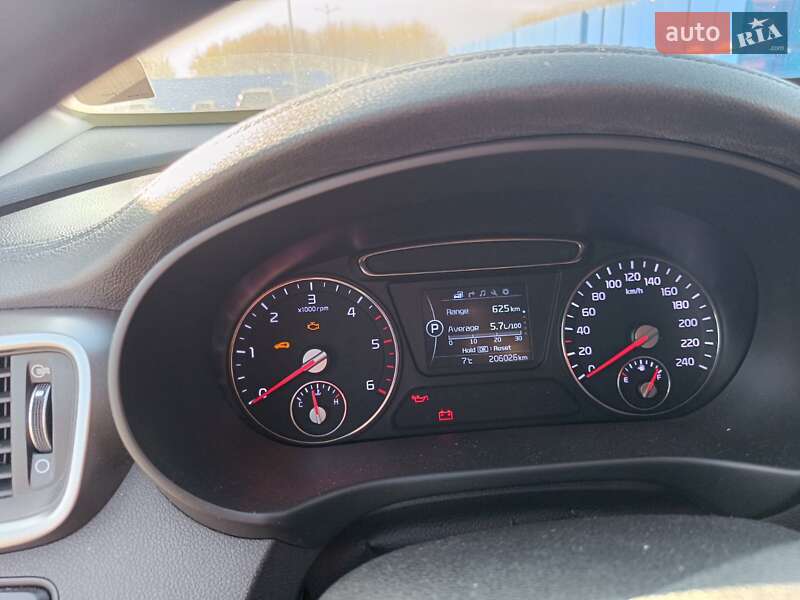 Позашляховик / Кросовер Kia Sorento 2015 в Києві фото 47 Позашляховик / Кросовер Kia Sorento 2015 в Києві