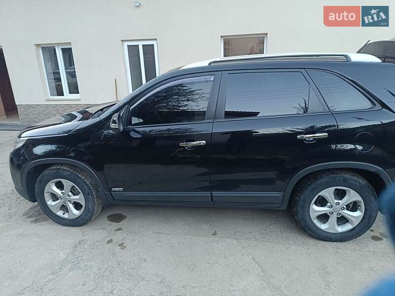 Внедорожник / Кроссовер Kia Sorento 2013 в Тячеве