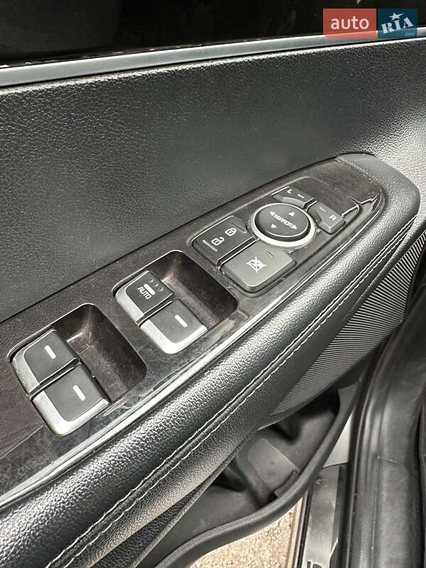 Внедорожник / Кроссовер Kia Sorento 2015 в Сумах