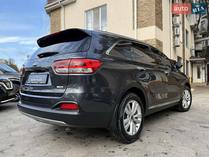 Внедорожник / Кроссовер Kia Sorento 2017 в Одессе