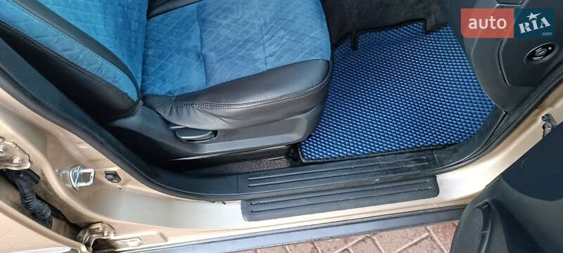 Внедорожник / Кроссовер Kia Sorento 2009 в Белой Церкви фото 11 Внедорожник / Кроссовер Kia Sorento 2009 в Белой Церкви