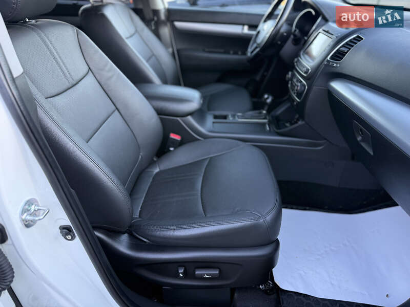 Внедорожник / Кроссовер Kia Sorento 2014 в Калуше