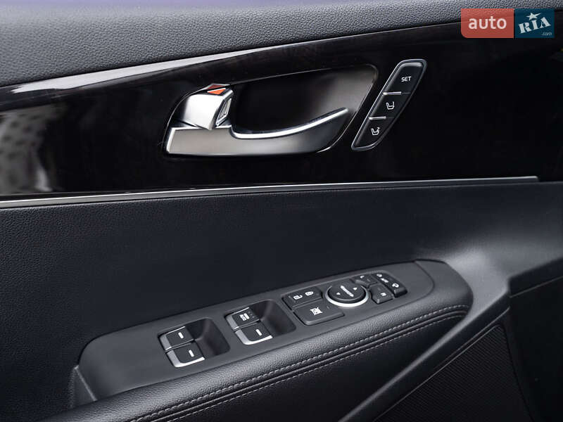 Внедорожник / Кроссовер Kia Sorento 2015 в Одессе фото 38 Внедорожник / Кроссовер Kia Sorento 2015 в Одессе