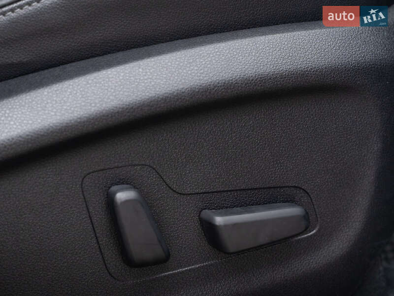 Внедорожник / Кроссовер Kia Sorento 2015 в Одессе фото 54 Внедорожник / Кроссовер Kia Sorento 2015 в Одессе