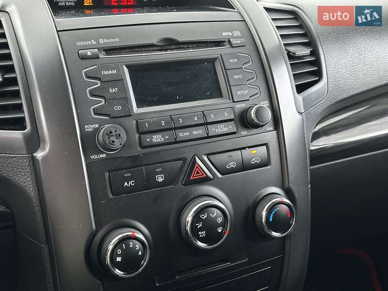 Внедорожник / Кроссовер Kia Sorento 2012 в Львове фото 24 Внедорожник / Кроссовер Kia Sorento 2012 в Львове