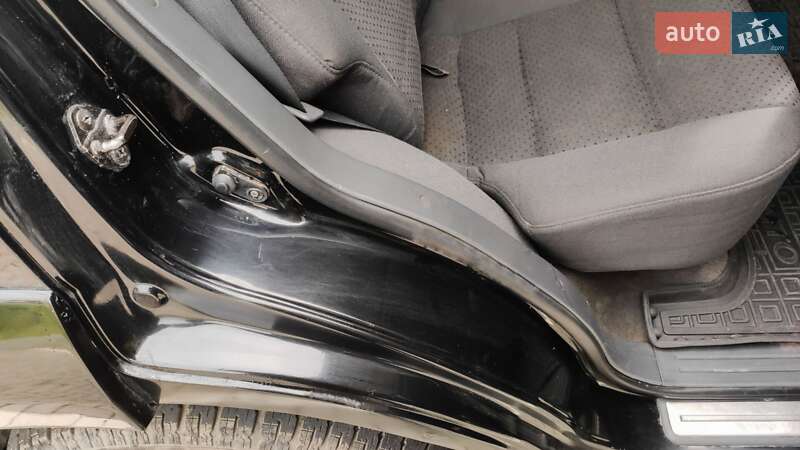 Внедорожник / Кроссовер Kia Sorento 2003 в Дубно фото 19 Внедорожник / Кроссовер Kia Sorento 2003 в Дубно