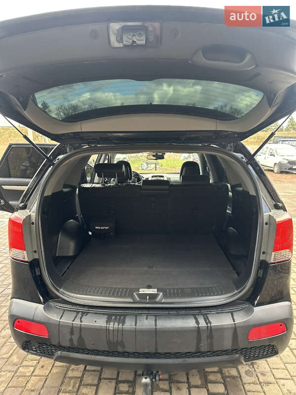 Внедорожник / Кроссовер Kia Sorento 2012 в Львове фото 5 Внедорожник / Кроссовер Kia Sorento 2012 в Львове