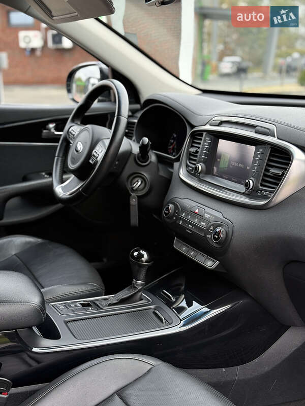 Внедорожник / Кроссовер Kia Sorento 2015 в Луцке фото 38 Внедорожник / Кроссовер Kia Sorento 2015 в Луцке