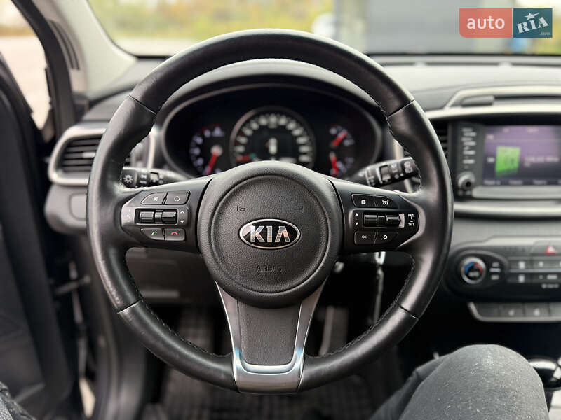 Внедорожник / Кроссовер Kia Sorento 2015 в Луцке фото 53 Внедорожник / Кроссовер Kia Sorento 2015 в Луцке