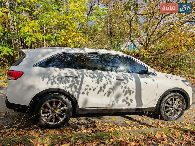 Внедорожник / Кроссовер Kia Sorento 2015 в Могилев-Подольске фото 7 Внедорожник / Кроссовер Kia Sorento 2015 в Могилев-Подольске