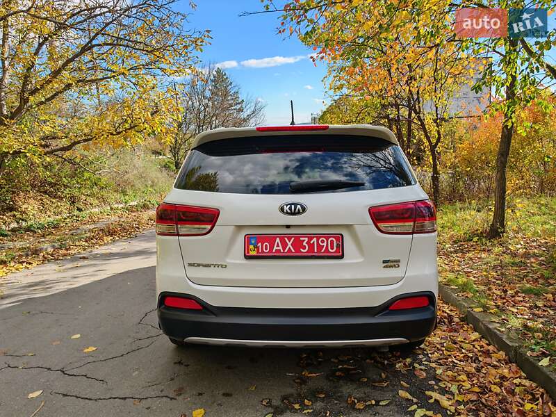 Внедорожник / Кроссовер Kia Sorento 2015 в Могилев-Подольске фото 9 Внедорожник / Кроссовер Kia Sorento 2015 в Могилев-Подольске