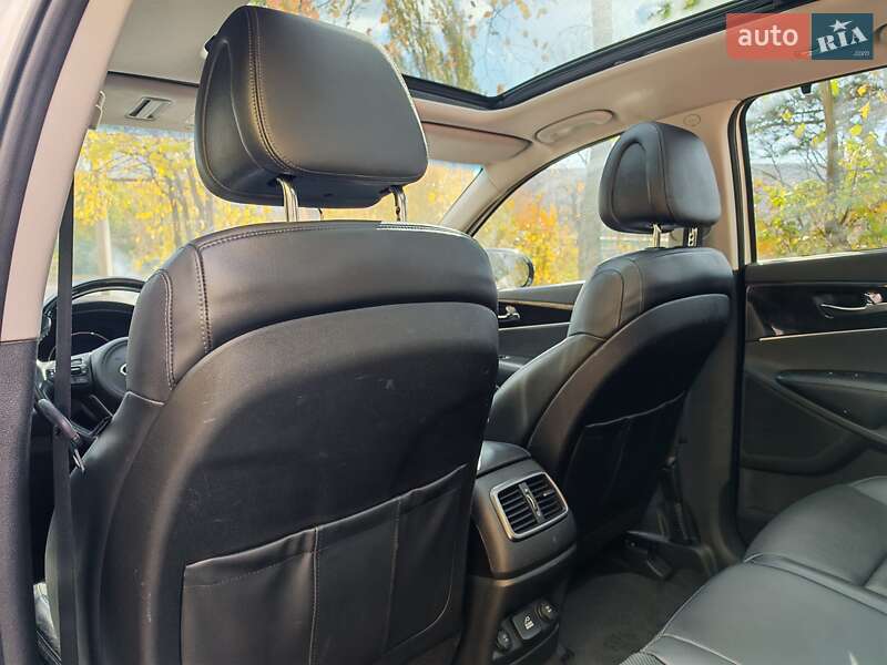 Внедорожник / Кроссовер Kia Sorento 2015 в Могилев-Подольске фото 47 Внедорожник / Кроссовер Kia Sorento 2015 в Могилев-Подольске