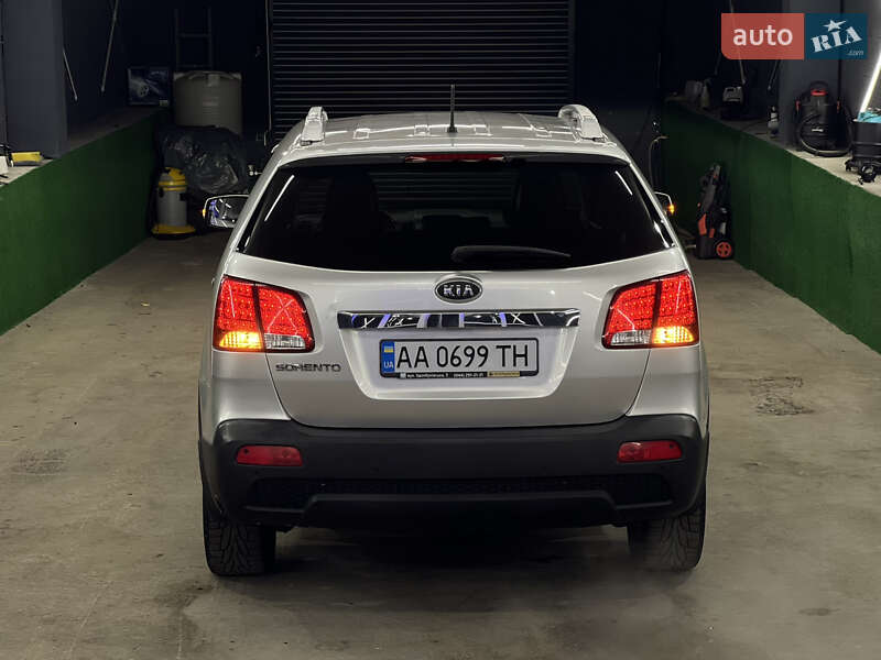 Внедорожник / Кроссовер Kia Sorento 2010 в Киеве