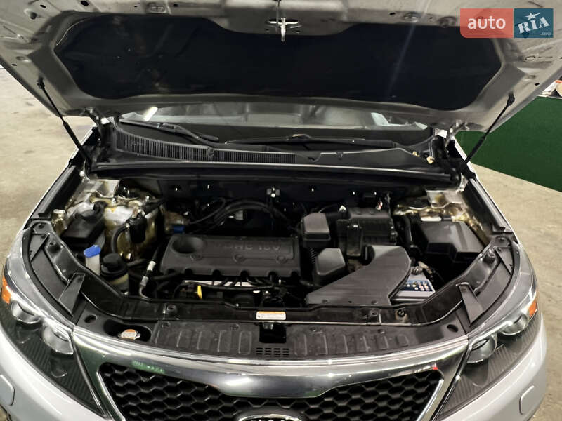 Внедорожник / Кроссовер Kia Sorento 2010 в Киеве