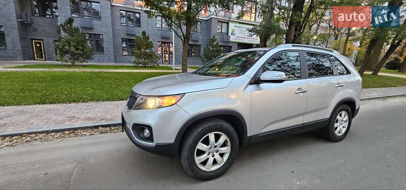 Позашляховик / Кросовер Kia Sorento 2013 в Києві фото 18 Позашляховик / Кросовер Kia Sorento 2013 в Києві