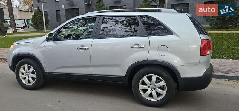 Позашляховик / Кросовер Kia Sorento 2013 в Києві фото 27 Позашляховик / Кросовер Kia Sorento 2013 в Києві