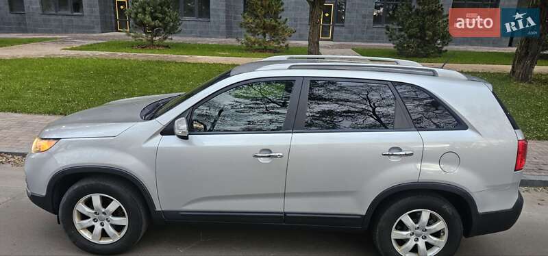 Позашляховик / Кросовер Kia Sorento 2013 в Києві фото 30 Позашляховик / Кросовер Kia Sorento 2013 в Києві