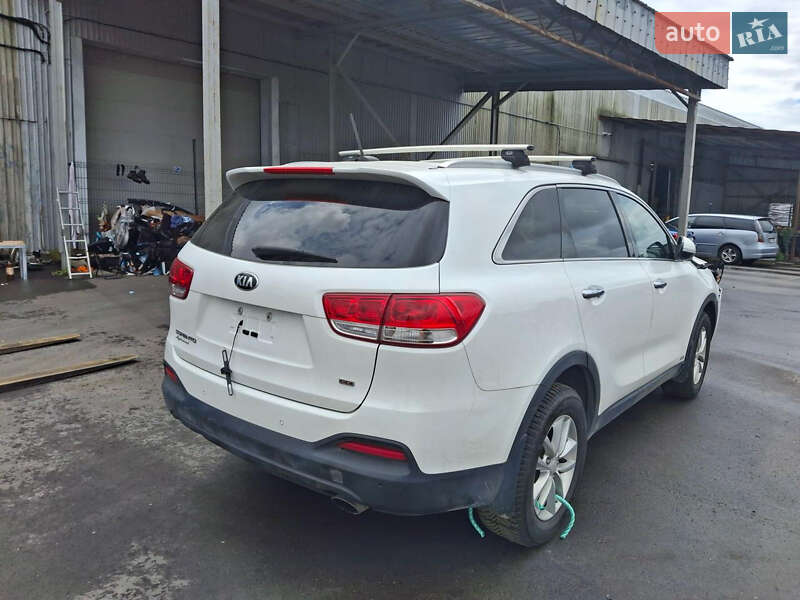 Внедорожник / Кроссовер Kia Sorento 2016 в Киеве