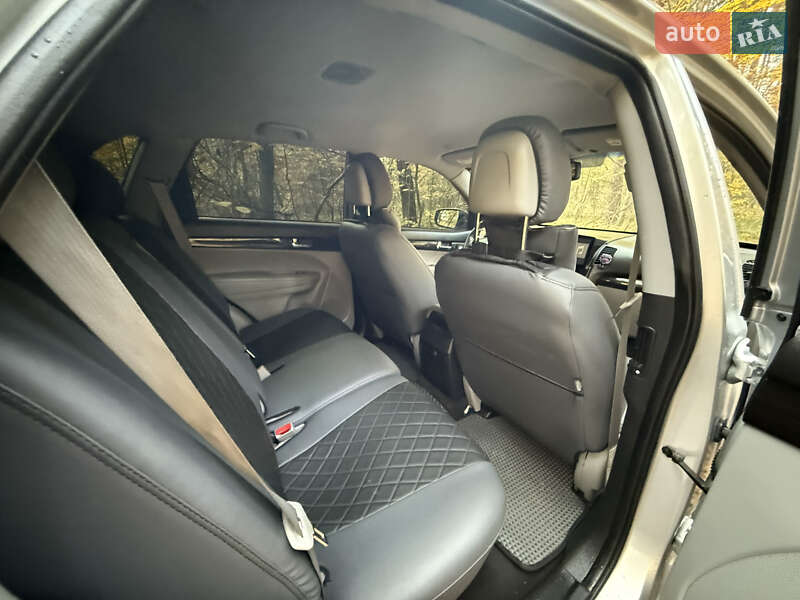 Внедорожник / Кроссовер Kia Sorento 2010 в Шептицькому