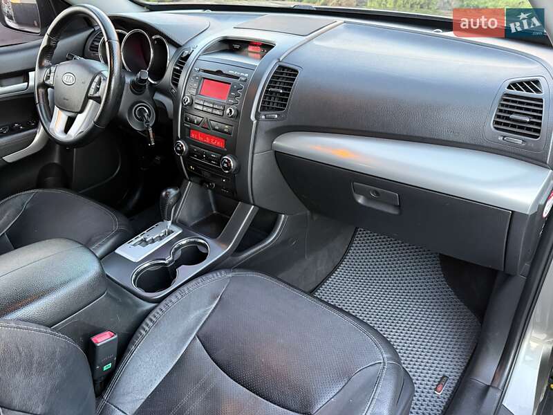 Внедорожник / Кроссовер Kia Sorento 2011 в Борисполе фото 55 Внедорожник / Кроссовер Kia Sorento 2011 в Борисполе
