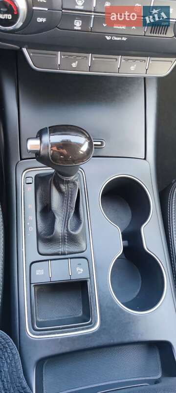 Позашляховик / Кросовер Kia Sorento 2016 в Броварах