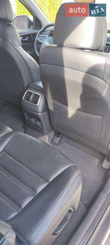 Позашляховик / Кросовер Kia Sorento 2016 в Броварах