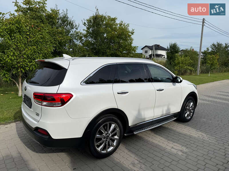 Позашляховик / Кросовер Kia Sorento 2015 в Львові