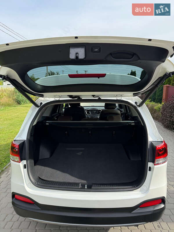 Позашляховик / Кросовер Kia Sorento 2015 в Львові