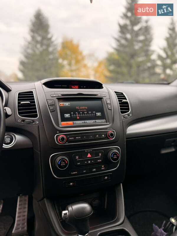 Позашляховик / Кросовер Kia Sorento 2014 в Дубні