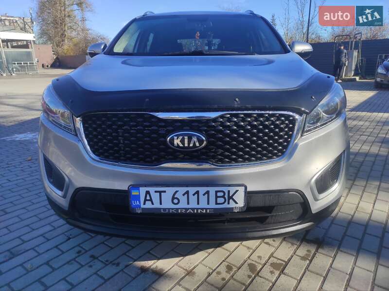 Позашляховик / Кросовер Kia Sorento 2016 в Івано-Франківську