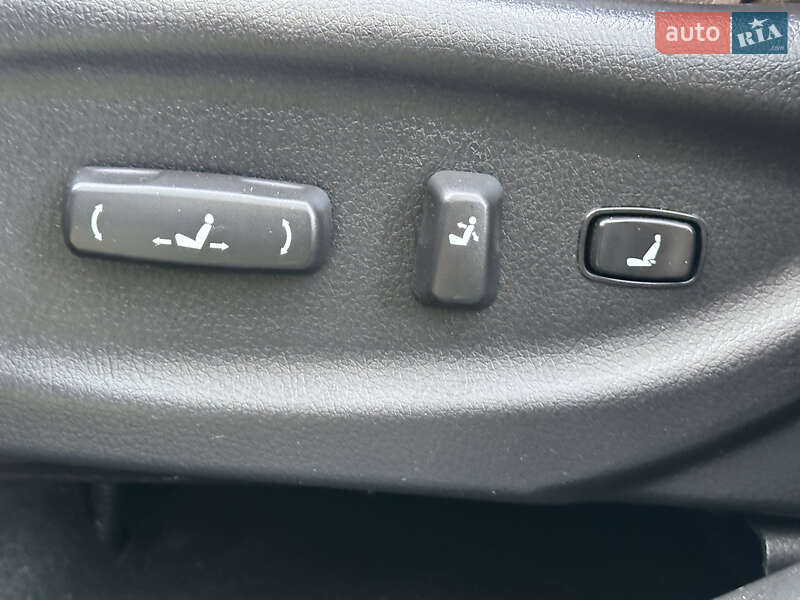 Позашляховик / Кросовер Kia Sorento 2013 в Стрию