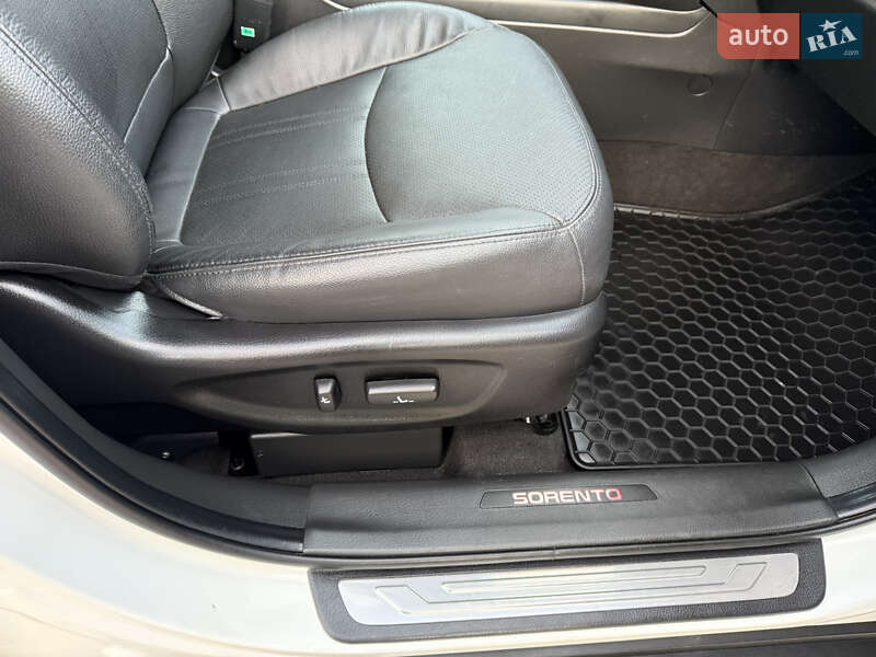 Внедорожник / Кроссовер Kia Sorento 2014 в Ивано-Франковске