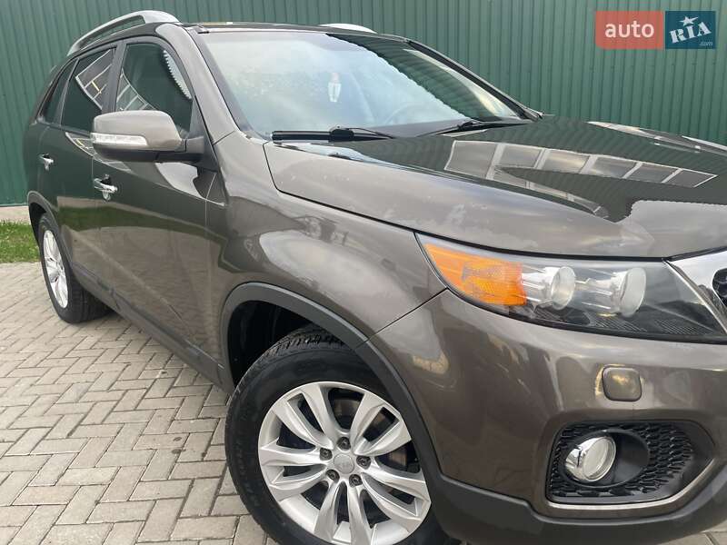 Позашляховик / Кросовер Kia Sorento 2009 в Клевані