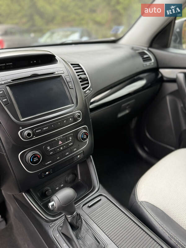 Позашляховик / Кросовер Kia Sorento 2014 в Рівному фото 21 Позашляховик / Кросовер Kia Sorento 2014 в Рівному
