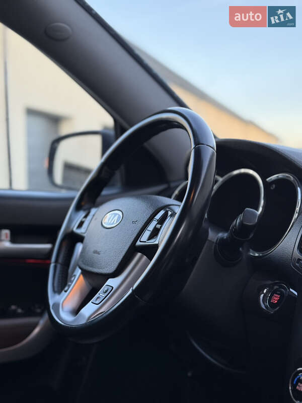 Внедорожник / Кроссовер Kia Sorento 2010 в Самборе